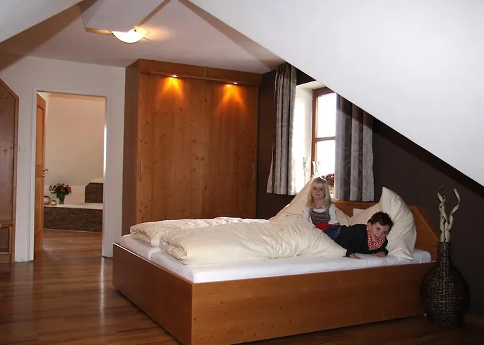 - Restaurant Eberlwirt 3*