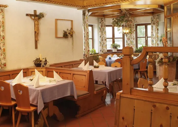 - Restaurant Eberlwirt Hotel Bruckberg